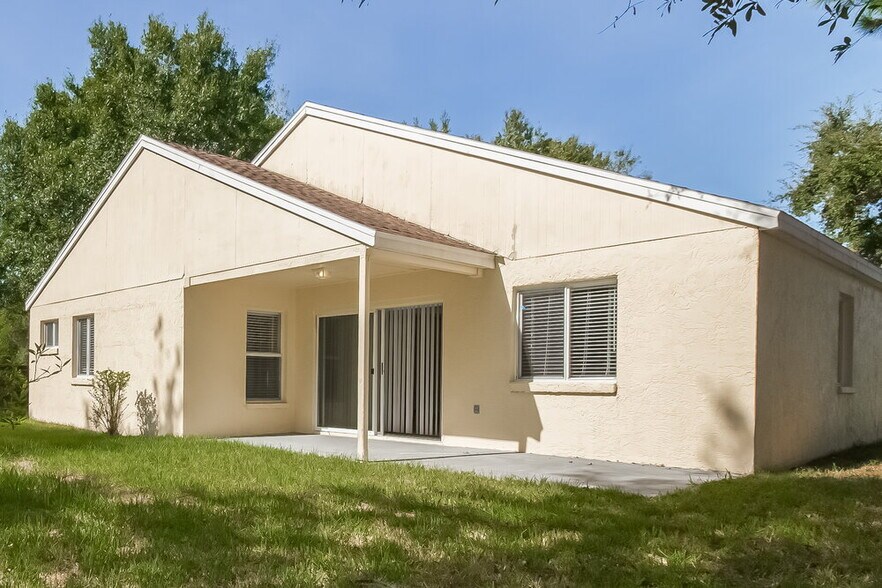 Building Photo - 28246 Tall Grass Dr