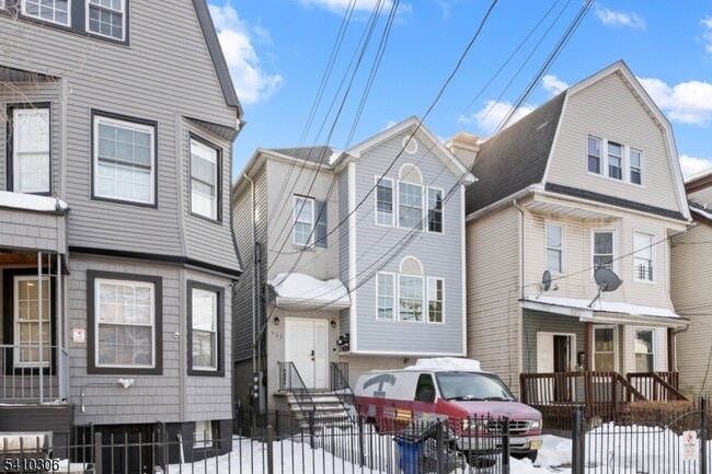 Building Photo - 457 Irvine Turner Blvd