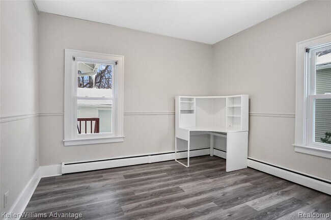 Building Photo - 101 Base Line Rd