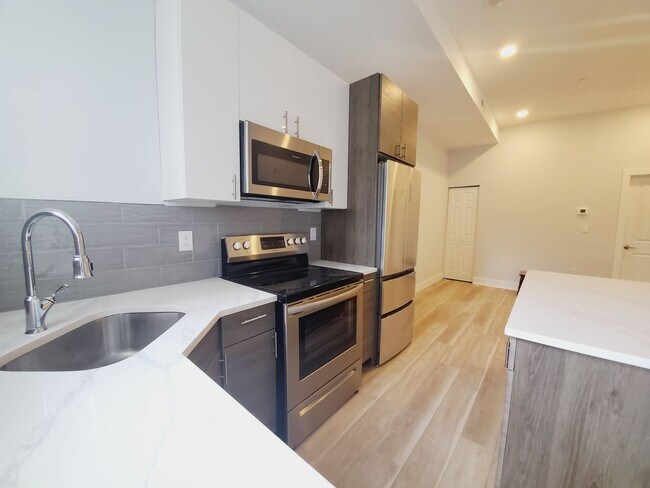 Building Photo - 3610 Haverford Ave