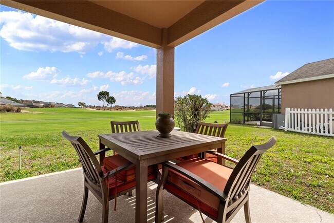 Building Photo - 1352 Oakcrest Ct