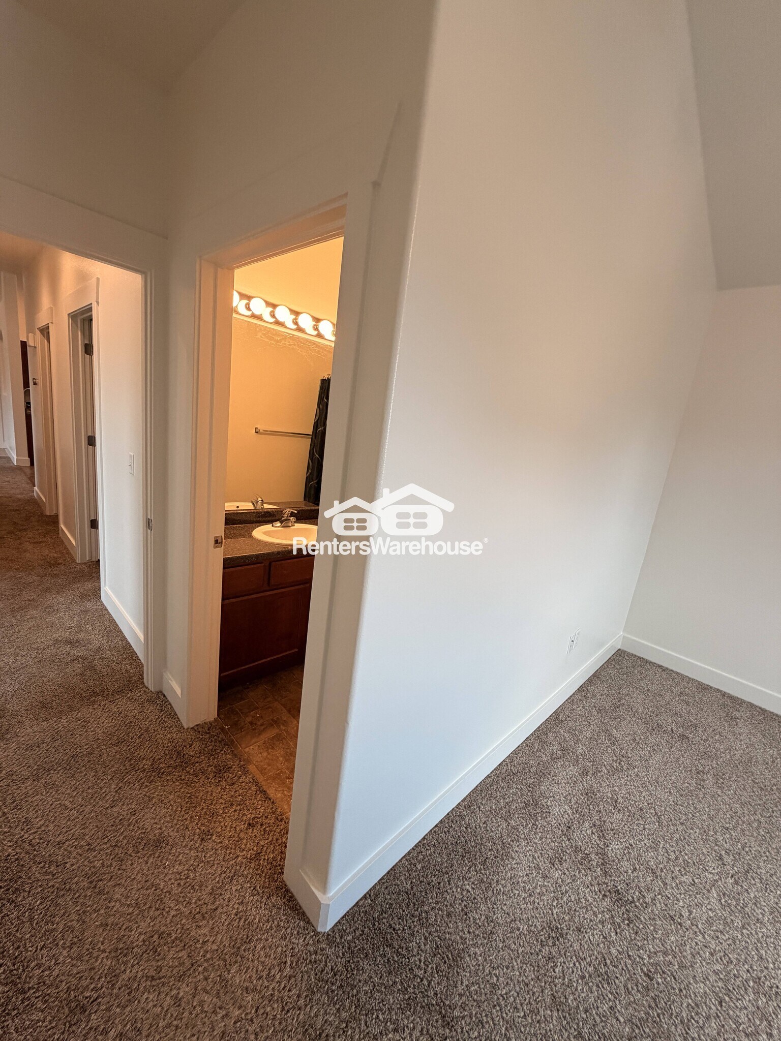 Building Photo - 147 W Spring Hill Way