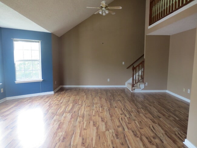 Building Photo - Cute n cozy Condo near Princess Anne & Salem Rd Va Beach
