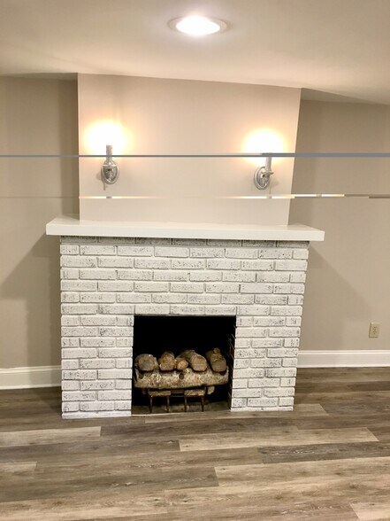 Building Photo - 2628 Traymore Rd