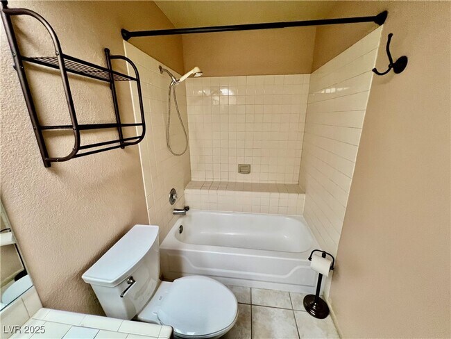 Building Photo - 8420 Airmont Ct