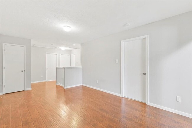Building Photo - 16013 Sweetwater Fields Ln