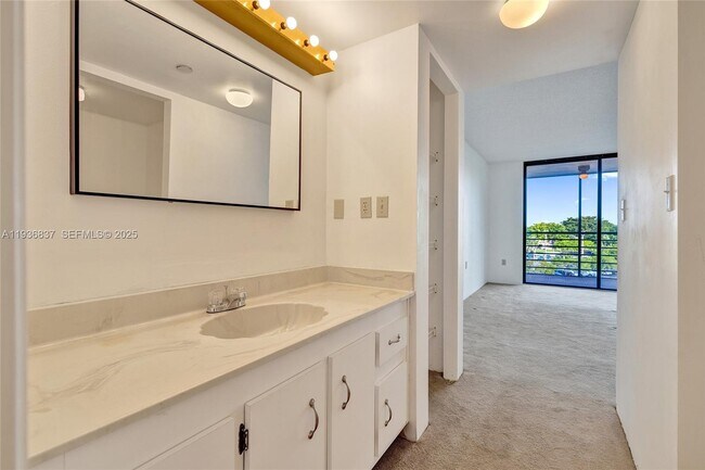 Building Photo - 1200 St Charles Pl