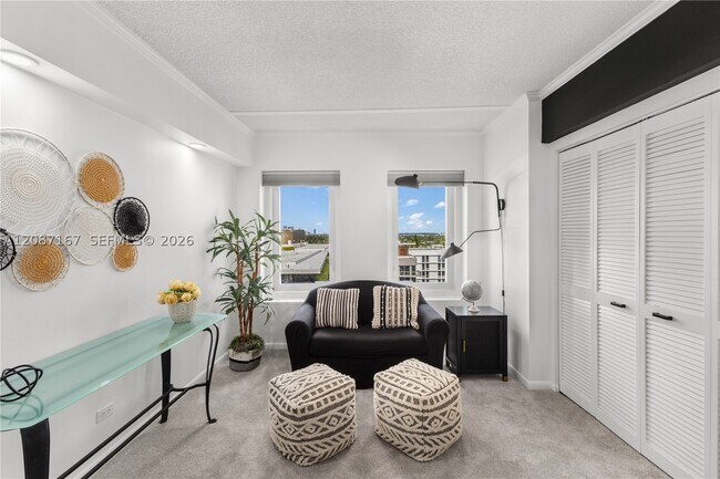 Building Photo - 2301 Collins Ave