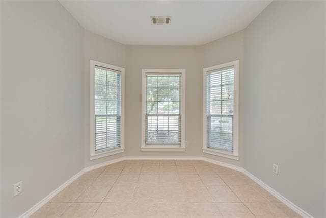 Building Photo - 5832 Center Ridge Dr