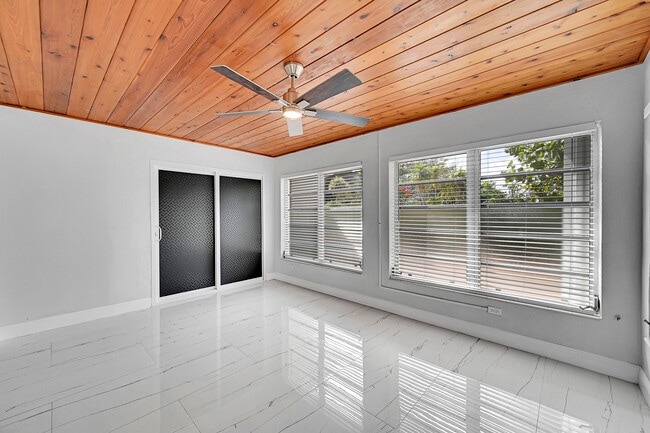 Building Photo - 1181 SW 4th Terrace