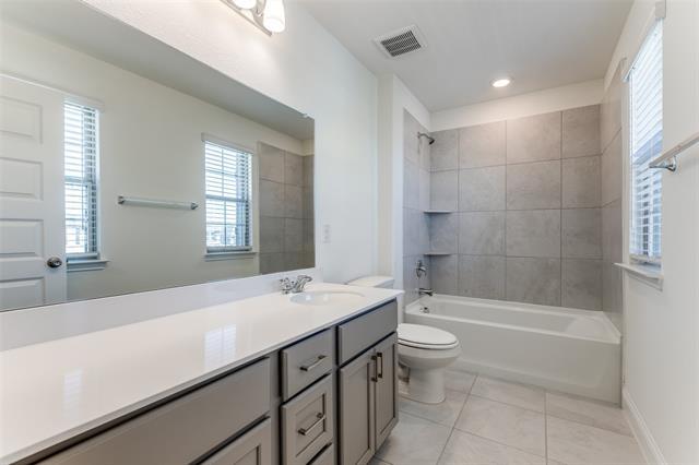 Building Photo - 3740 Highland Bayou Dr