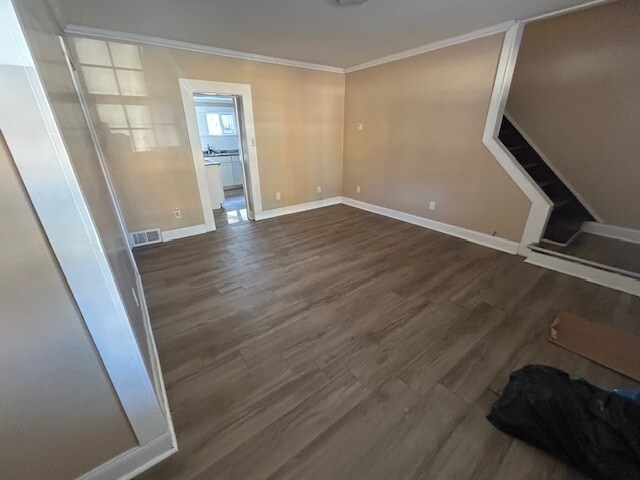 Primary Photo - 1-Bedroom + Bonus & Sitting RM(UTILTIES IN...