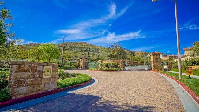 Building Photo - 28625 Stonegate Ct