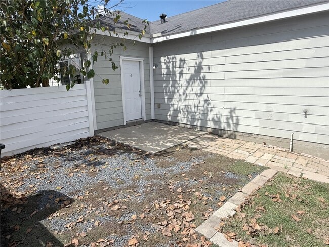 Building Photo - 20515 Sycamore Crest Ln