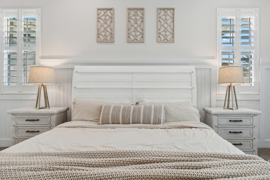 Building Photo - 10560 E Nichols Ave