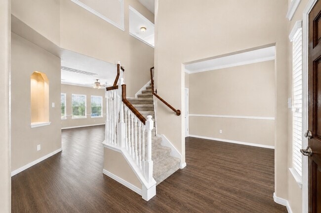 Building Photo - 3821 Houston Lake Dr