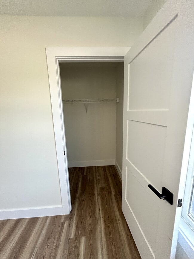 Building Photo - 112 State Hwy 1611