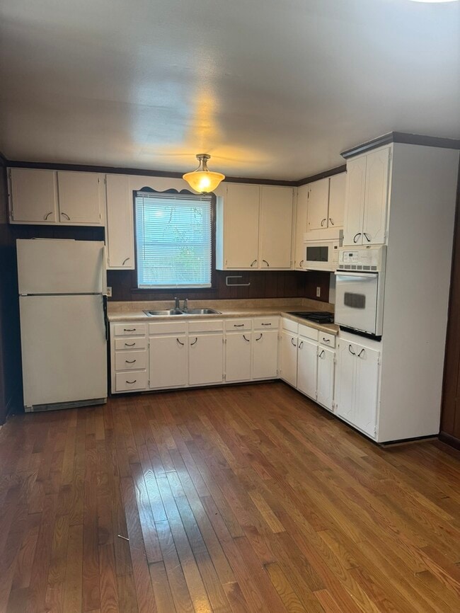 Building Photo - 3828 Boatner Dr