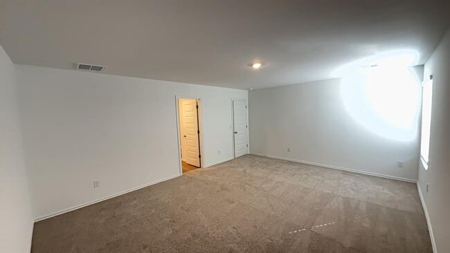 Building Photo - 504 SW 11th St