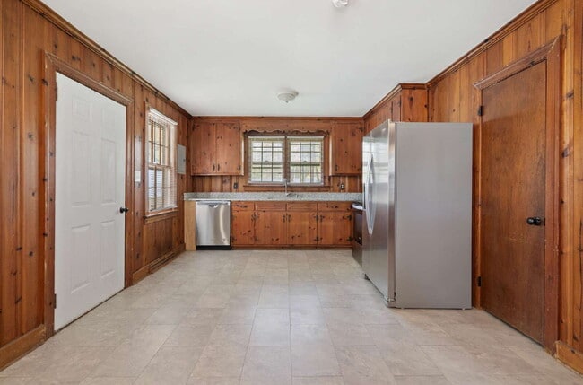 Building Photo - Charming 3-Bed Ranch-Style Home in the Heart of Wilson