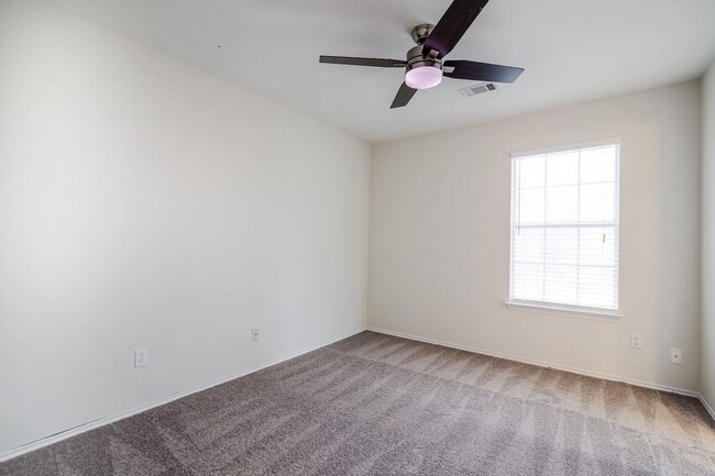 Building Photo - Remarkable in Round Rock!