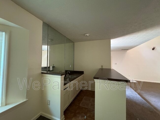 Building Photo - 7416 Dartmouth Ct