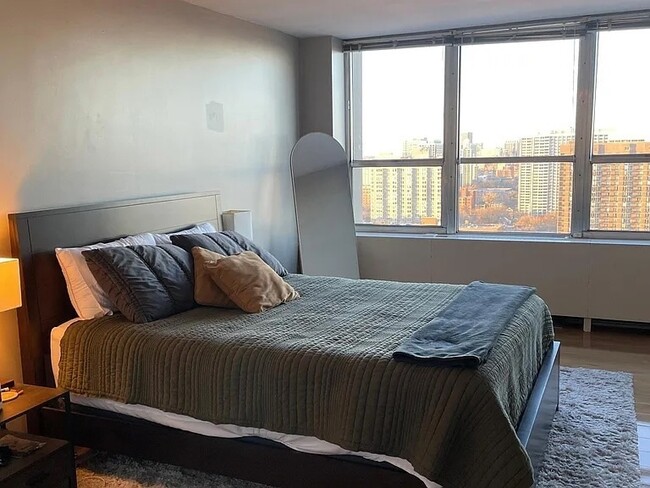 Building Photo - 655 W Irving Park Rd