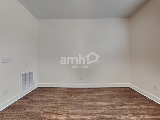 Building Photo - 1823 Produce Ln