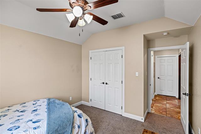 Building Photo - 8918 N Longwood Dr