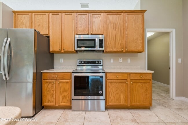 Building Photo - 5527 Indigo Crossing Dr