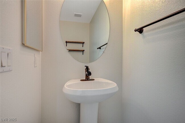 Building Photo - 277 Integrity Ridge Dr