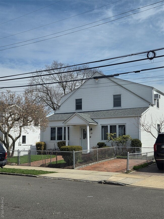 Building Photo - 58 Juniper Rd