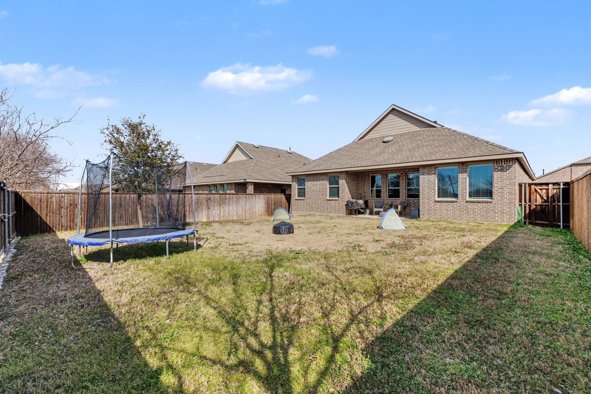 Building Photo - 4619 Cleves Ave