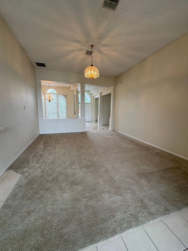 Building Photo - Waterview 3 BED / 2 BATH Home For Rent!