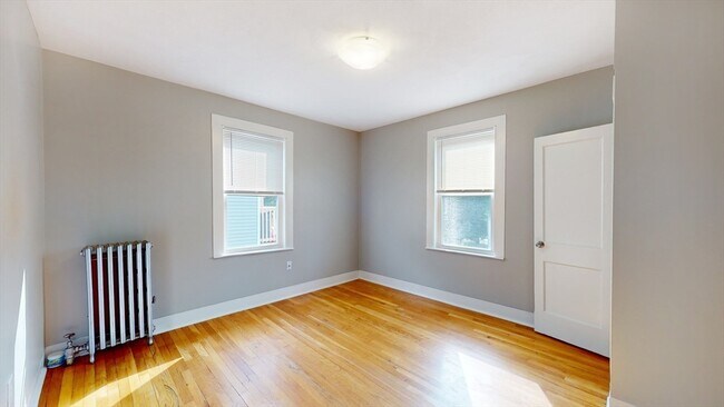 Building Photo - 63 Whitten St
