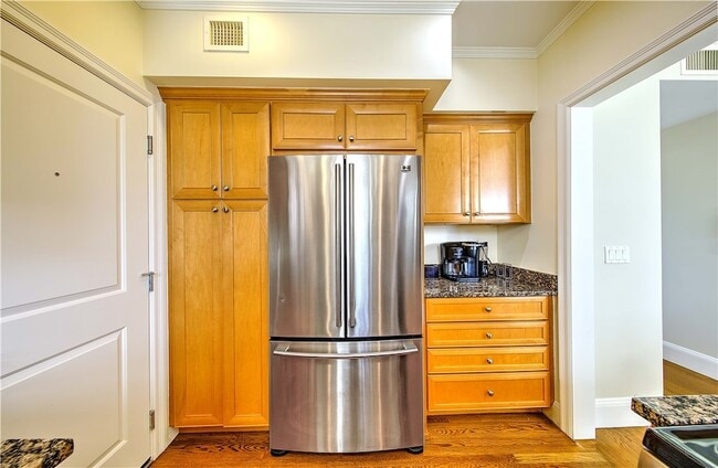 Building Photo - 1180 Narragansett Blvd