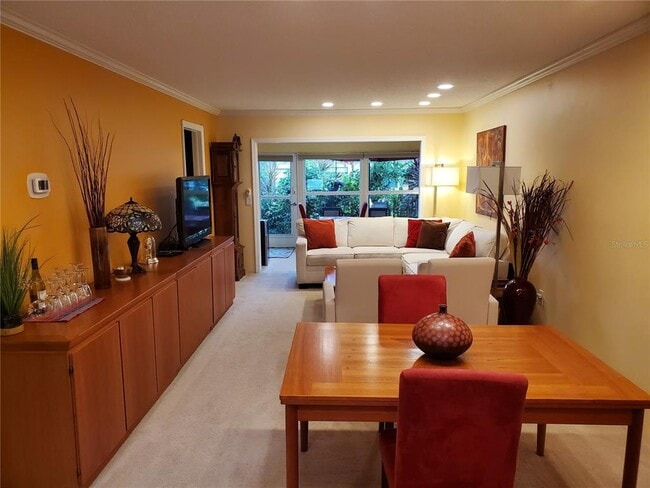 Building Photo - 1403 Arrowhead Cir W