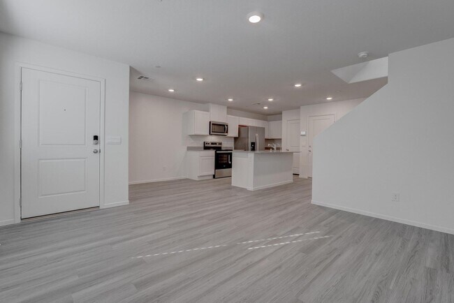 Building Photo - 7371 Craig Cv Ct