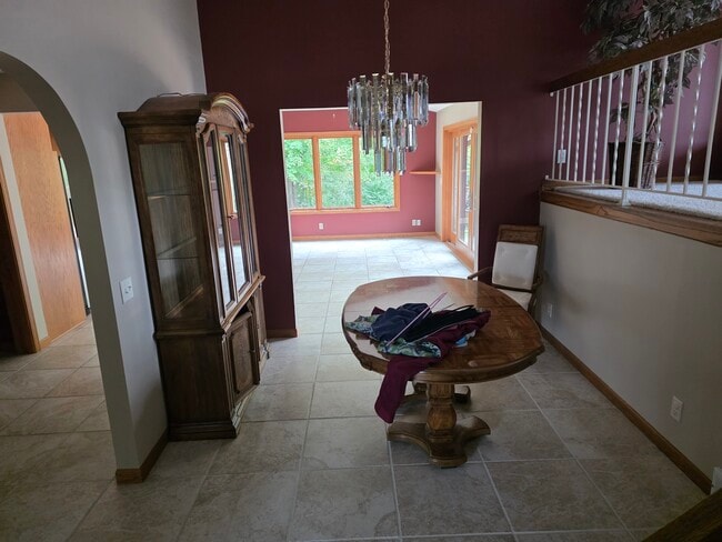 Building Photo - 4110 Juneau Ln N