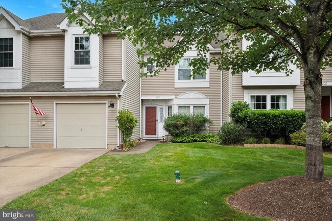 Building Photo - 5201 Plantation Ct