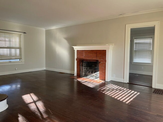 Building Photo - {204} Brookside Stunner + Fully updated 2 Story + Fenced Yard + 1 Car Garage