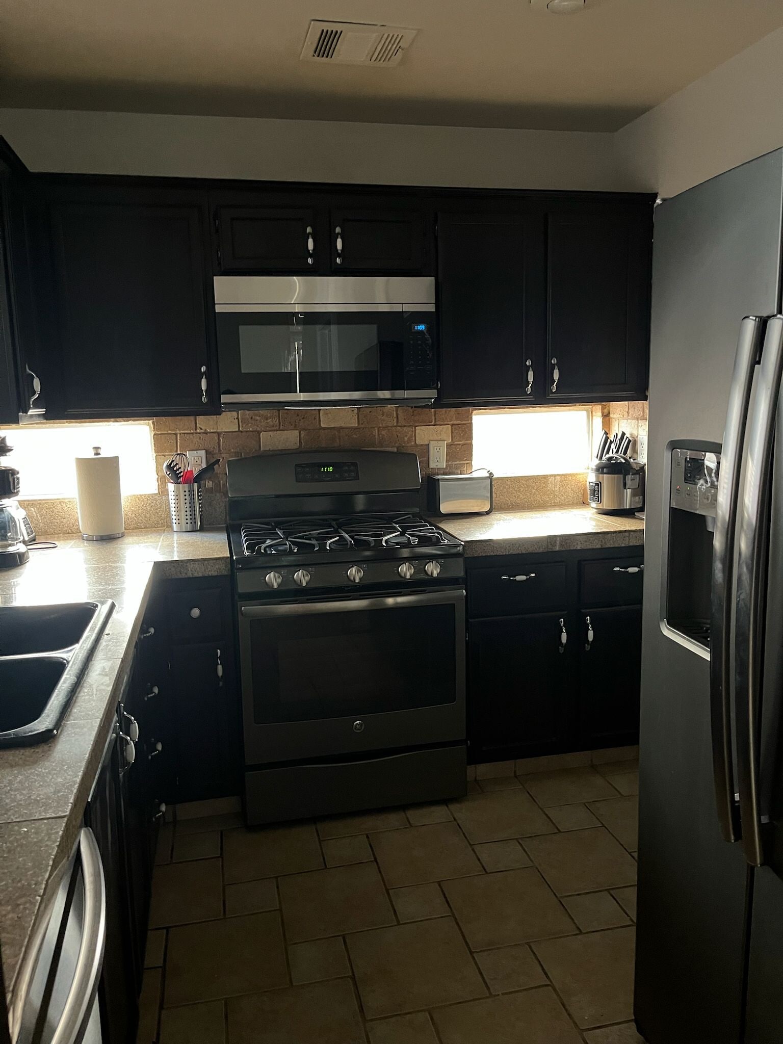 Kitchen - 2371 Crowley Way