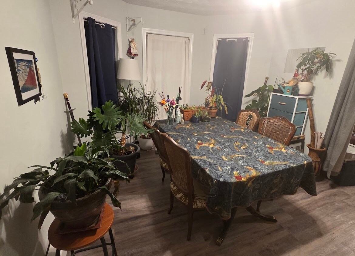 Building Photo - 22 Victoria St