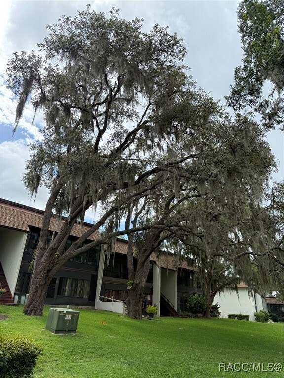 Building Photo - 2400 Forest Dr