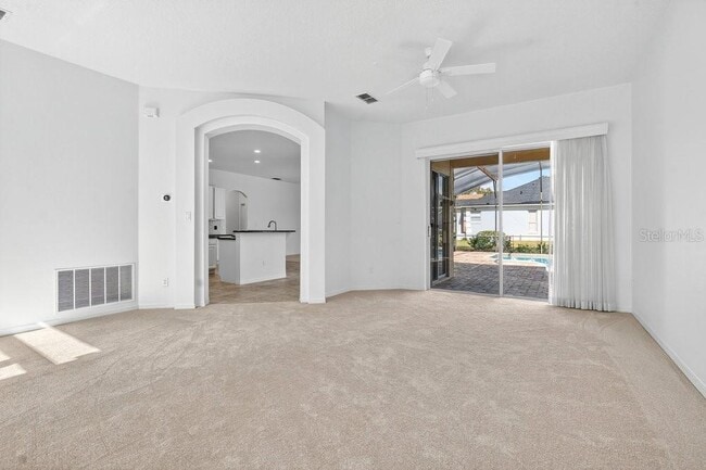 Building Photo - 10337 Pointview Ct