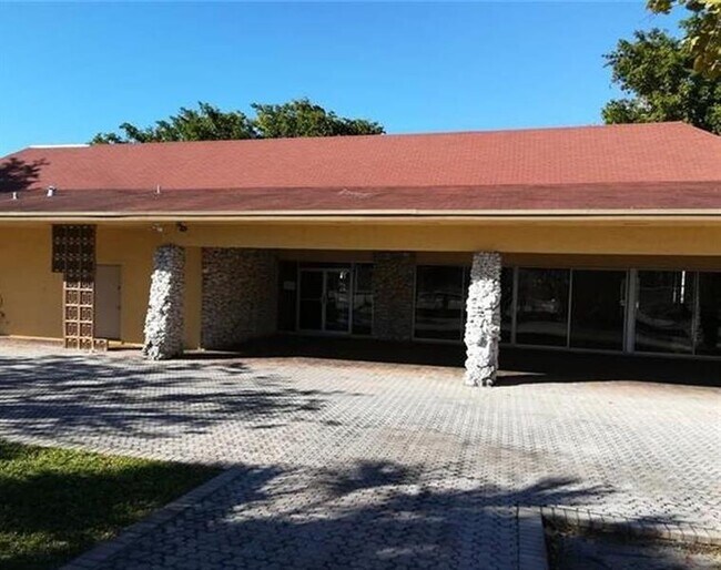 Building Photo - 2930 NW 55th Ave