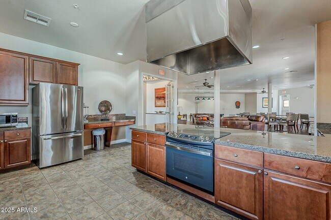 Building Photo - 14575 W Mountain View Blvd