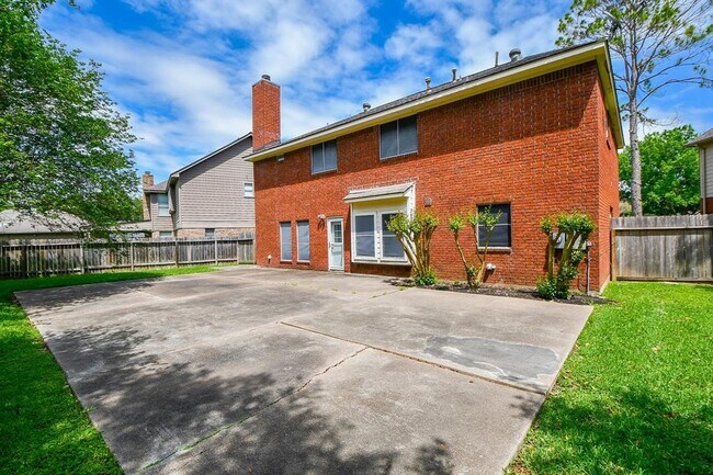 Building Photo - 2226 Mill Creek Dr