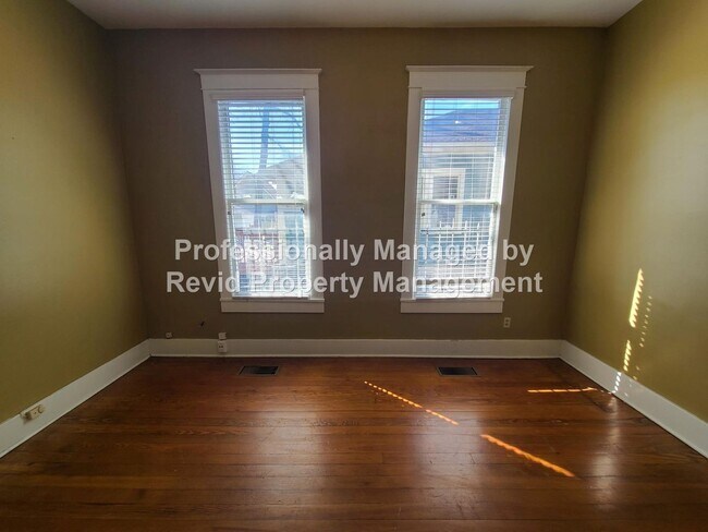 Building Photo - 288 N McLean Blvd