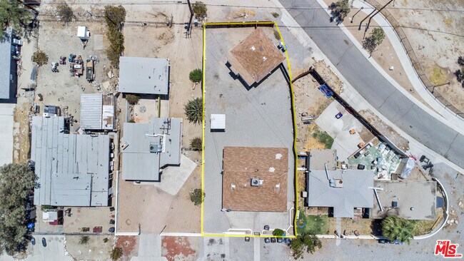 Building Photo - 66087 Desert View Ave